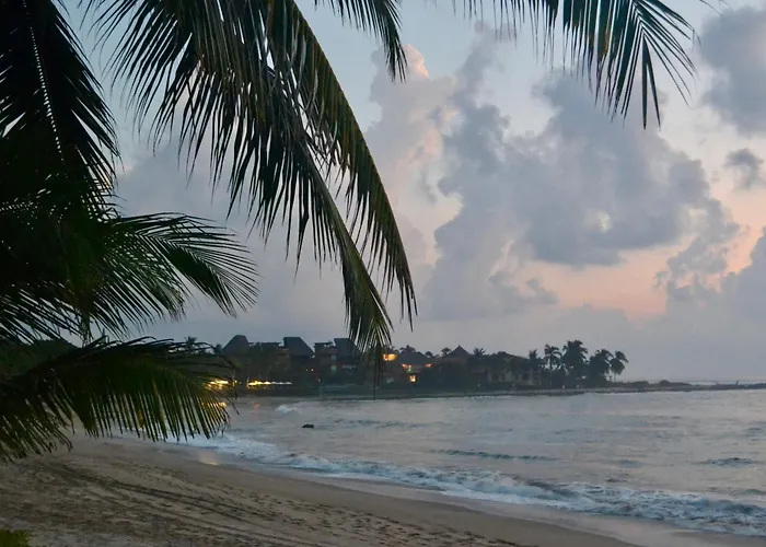 Bed and Breakfast Casa Faro Troncones