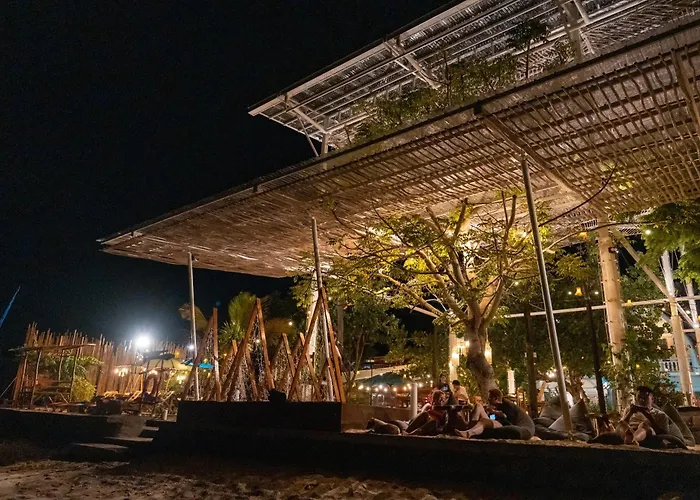 Mambo Beach Resort Toyapakeh