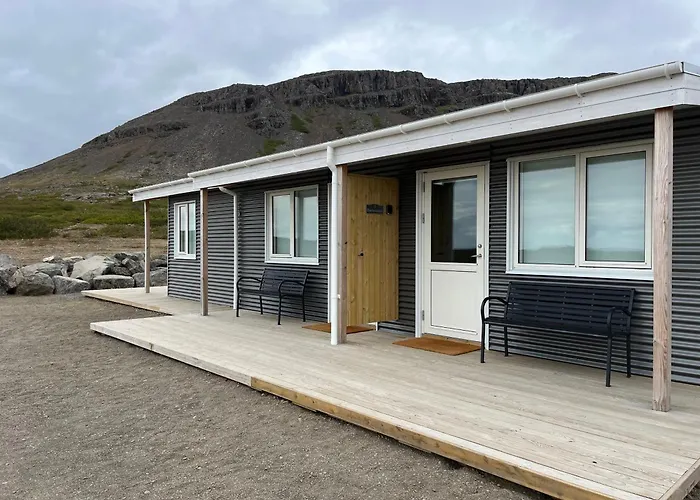 Strönd Guesthouse