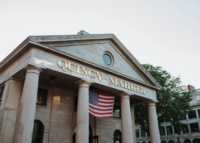 Club Quarters Hotel Faneuil Hall, Boston