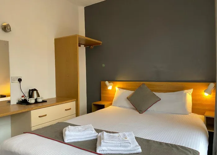 Alumhurst Hotel