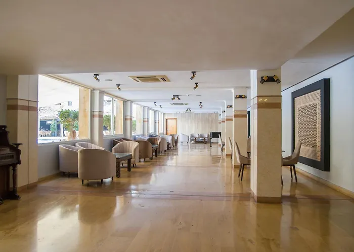 El Oumnia Puerto&Spa Tánger