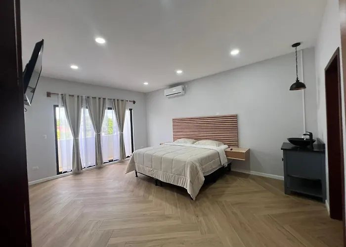 La Isla Bonita Residence