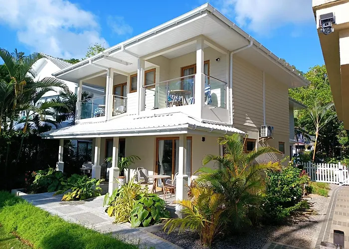 Crown Beach Hotel Seychelles