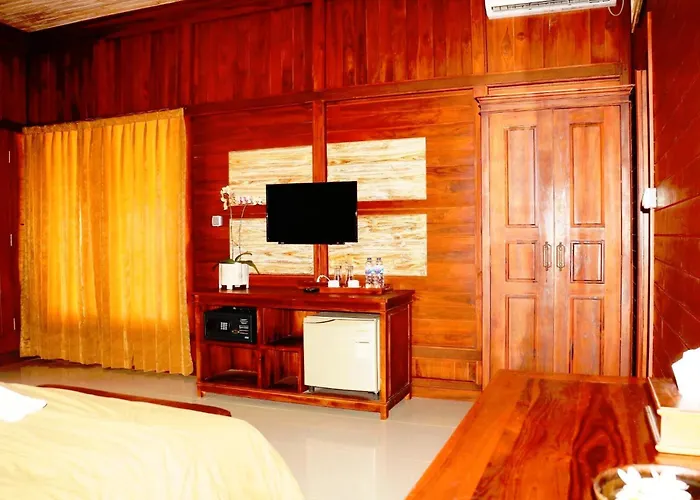 Pemedal Beach Resort Nusa Lembongan 