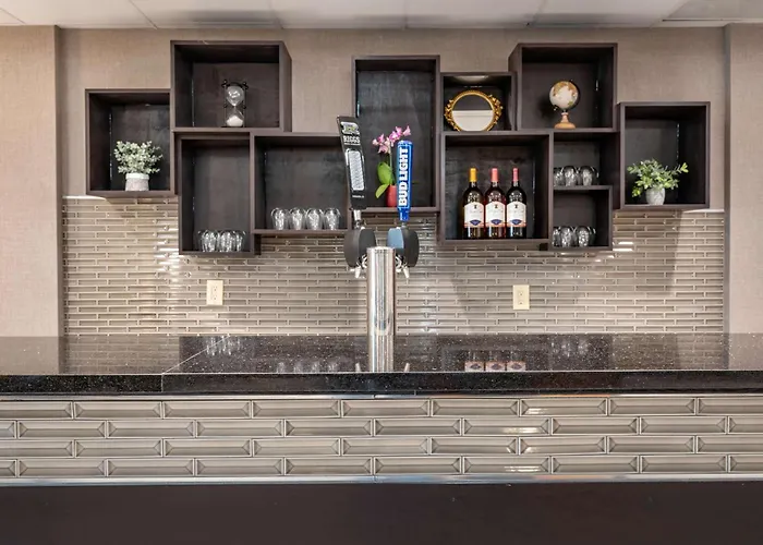 Drury Inn & Suites Champaign