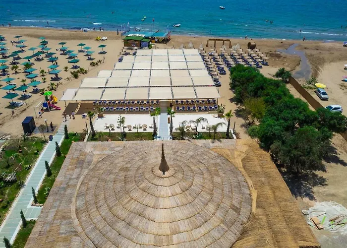 Hotel Dream Water World Side