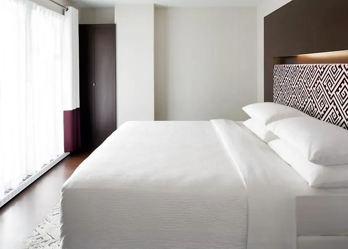 Four Points By Sheraton Levis Convention Centre