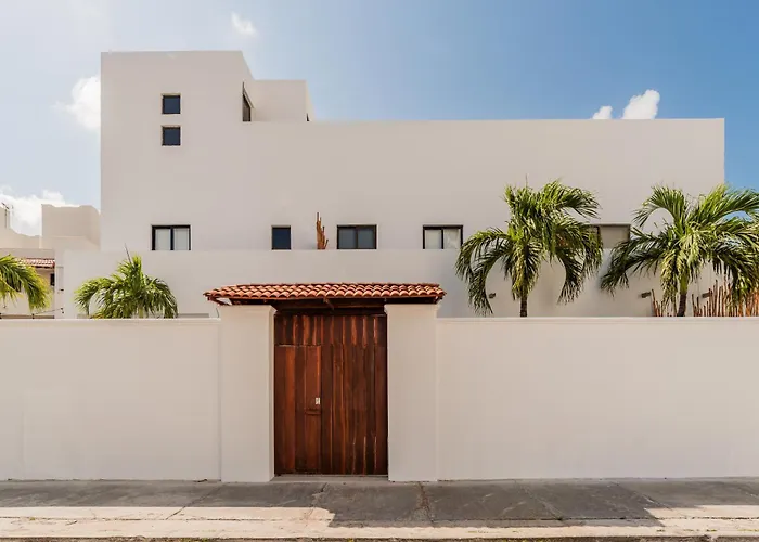 *Casa Aluxes- Guesthouse*
