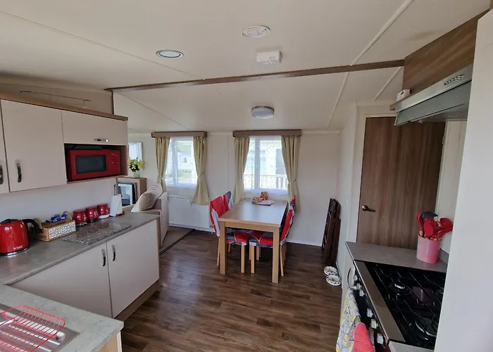 Durdlee Door, D27, Main Rd, West Lulworth, Wareham Bh20 5Pu