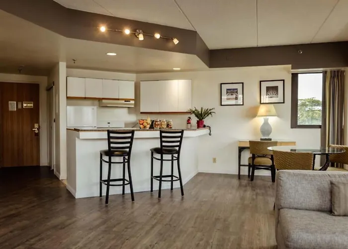 Stamford Suites (Adults Only)