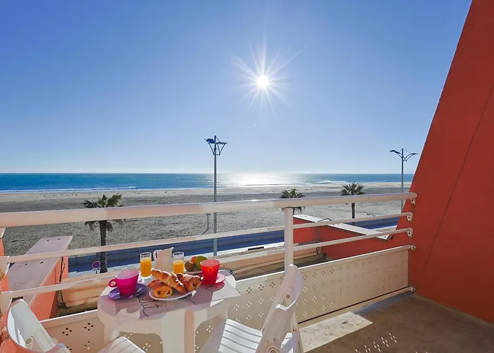 Logis Hotel & Restaurant Mediterranee Port-la-Nouvelle