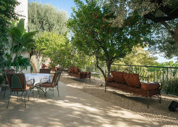 Hotel Le Roquebrune
