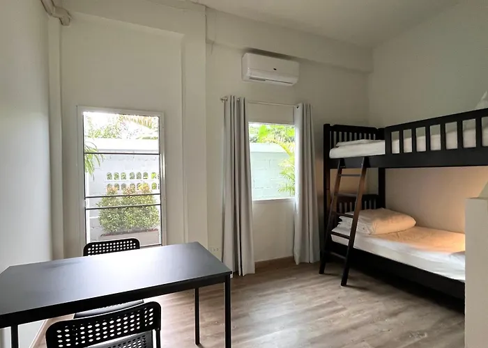 Nautical Home & Seashell House B&B Khao Lak