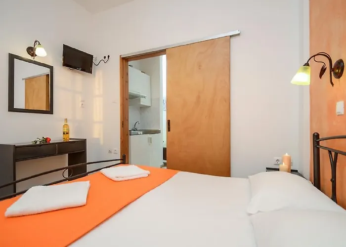Sofia Studios Agia Anna 