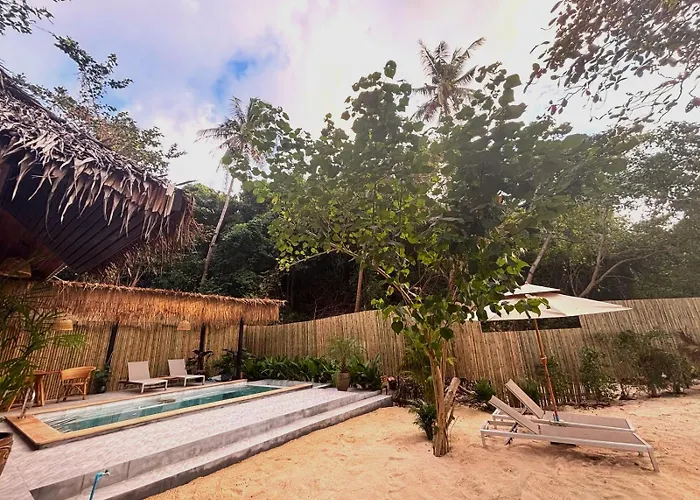 Secret Beach Bungalows