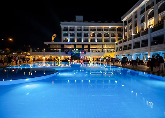 Sunthalia Hotels & Resorts Ultra All Inclusive Adults Only Party Hotel Sidé