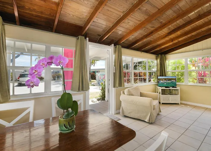 Pines & Palms Resort Islamorada