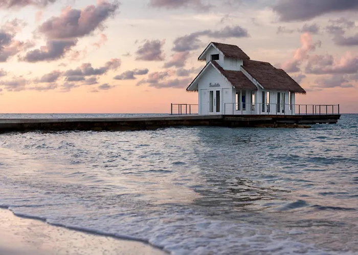 Sandals Montego Bay All Inclusive - Couples Only (Adults Only)