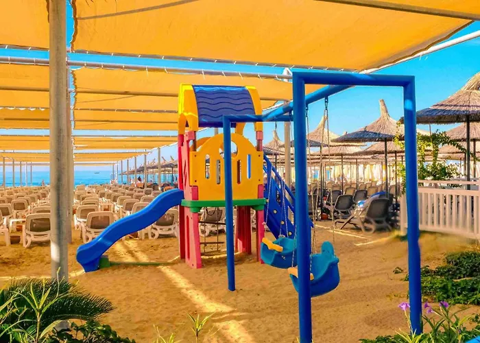 Dream World Resort & Spa Side