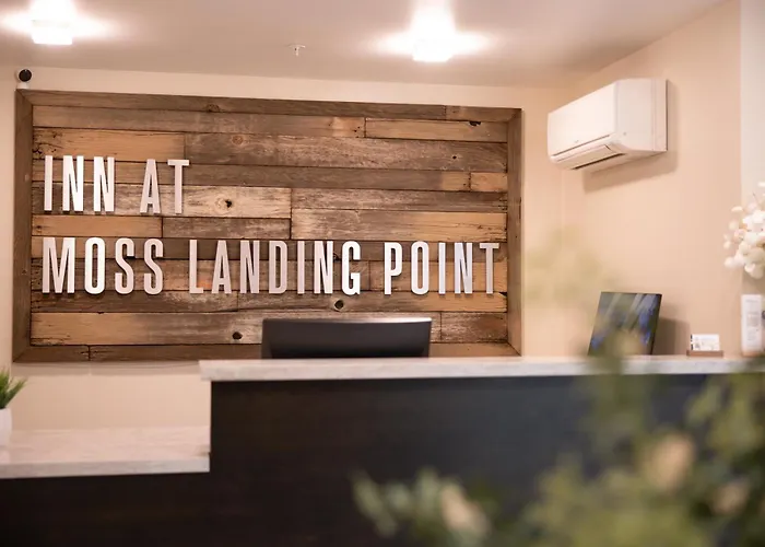 Inn At Moss Landing Point