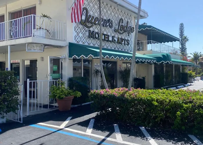 Queens Lodge Motel
