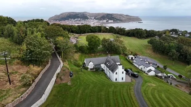 Bryn Goleu Bed & Breakfast