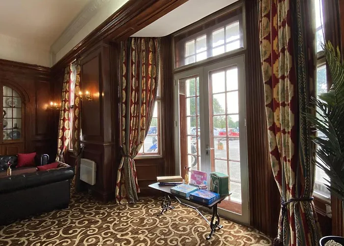Russ Hill Hotel Charlwood