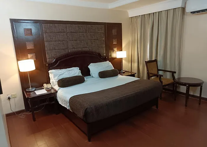 Owu Crown Hotel Ibadan