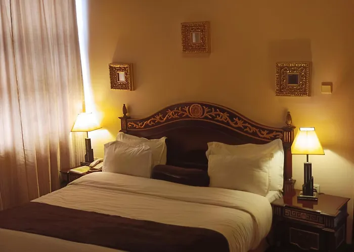 Owu Crown Hotel Ibadan