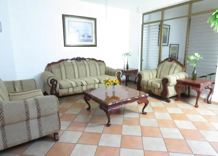Hotel Los Girasoles