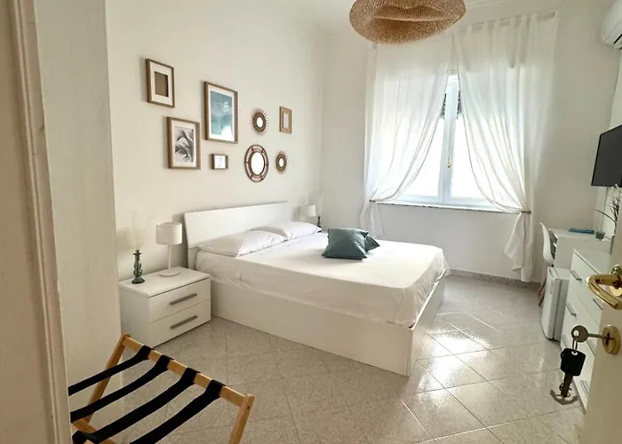 A Due Passi dal Mare B&B