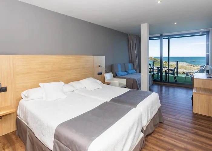 Hotel Astuy Isla