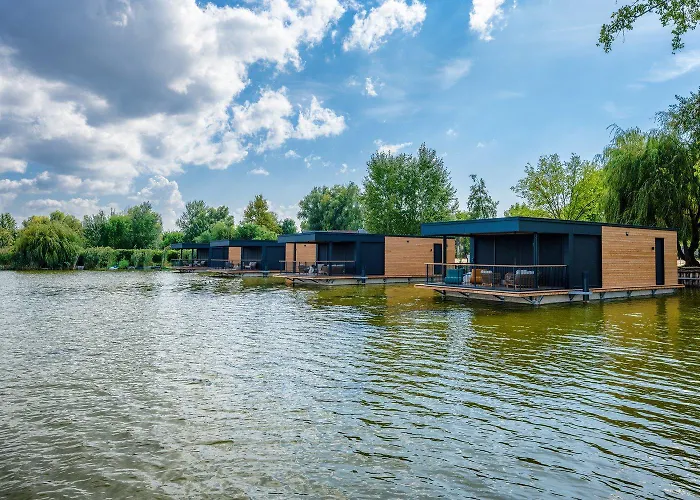 Donautica Hotel & Restaurant