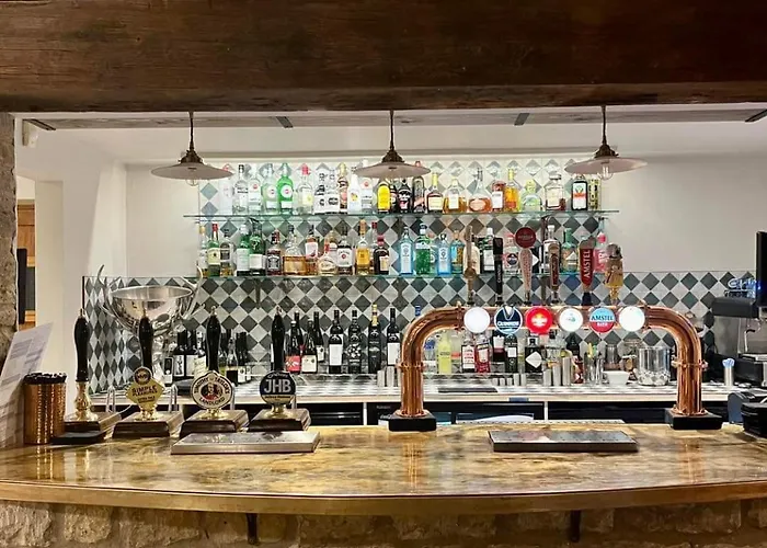 The White Hart Hotel Ufford 