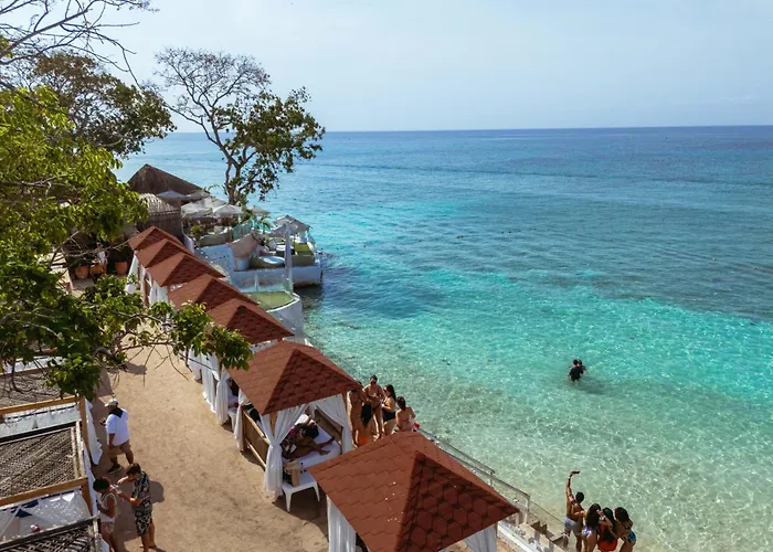 Bora Bora Beach Club Cartagena Isla Grande 
