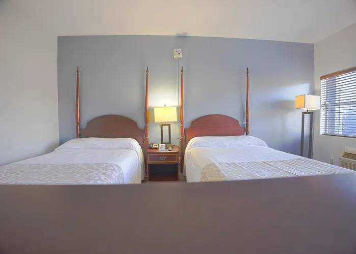 Sunrise Inn By Oyo Titusville Fl
