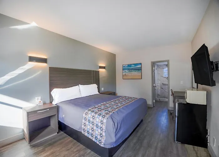 Sunrise Inn By Oyo Titusville Fl