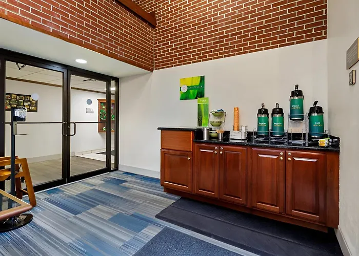 Quality Inn & Suites Altoona