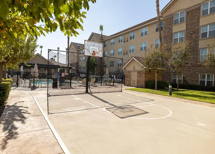 Homewood Suites By Hilton Ontario