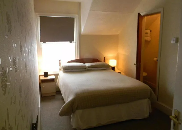Dora Hotel