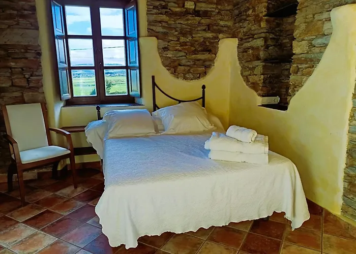 Hotel y Apartamentos Penarronda Playa Castropol
