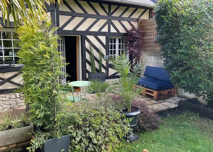 Manoir De La Croix-Sonnet Bed and Breakfast Trouville-sur-Mer