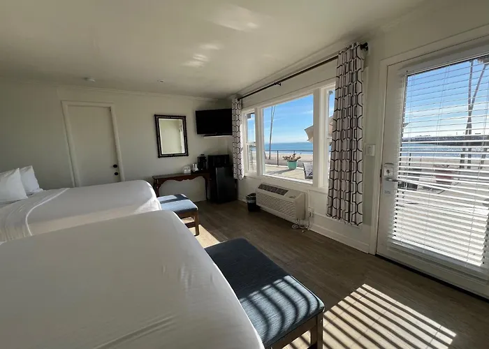 Casablanca Inn On The Beach Santa Cruz