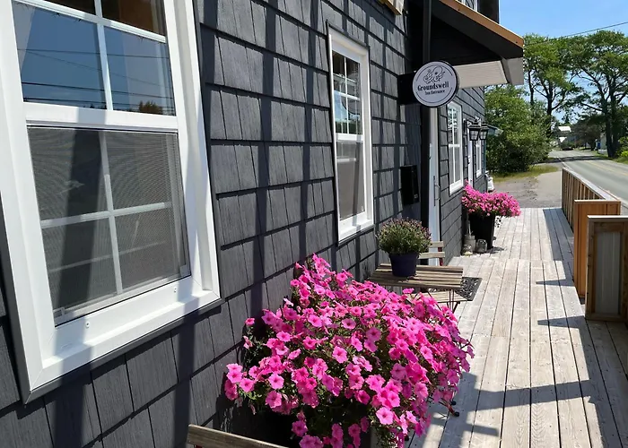 Groundswell Pub & Inn