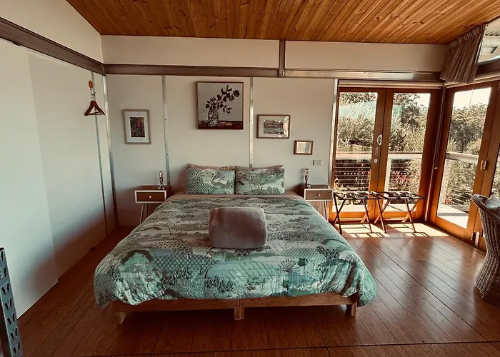 Hobart Hideaway Pods