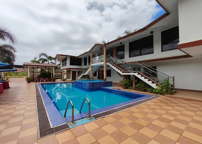 Alsafina Kijal Beach Resort & Restaurant