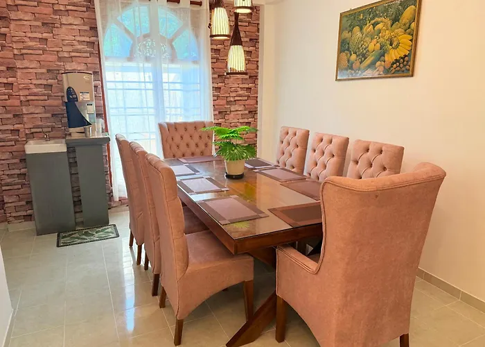 Avon Villa Hikkaduwa