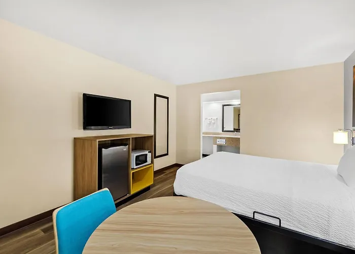 Days Inn By Wyndham Tucson Airport Drexel Heights