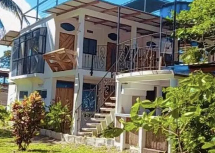 Hotel Pura Natura Beachfront Tortuguero